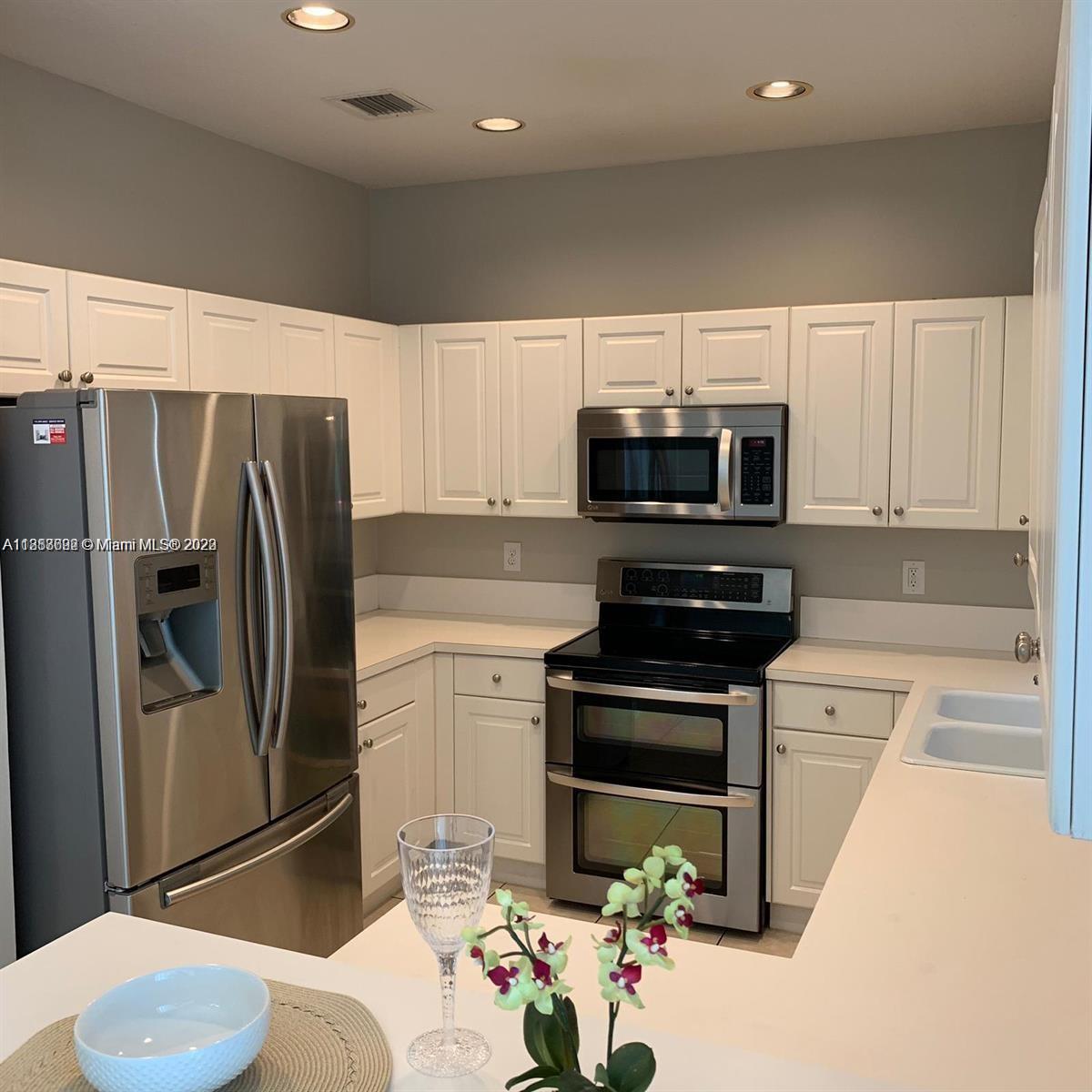 PEMBROKE ISLES V - Residential Lease