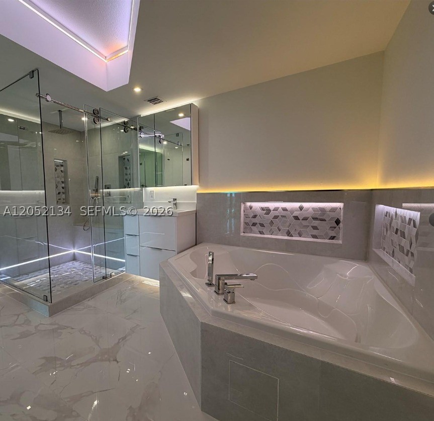 TAO SAWGRASS CONDOMINIUM - Residential