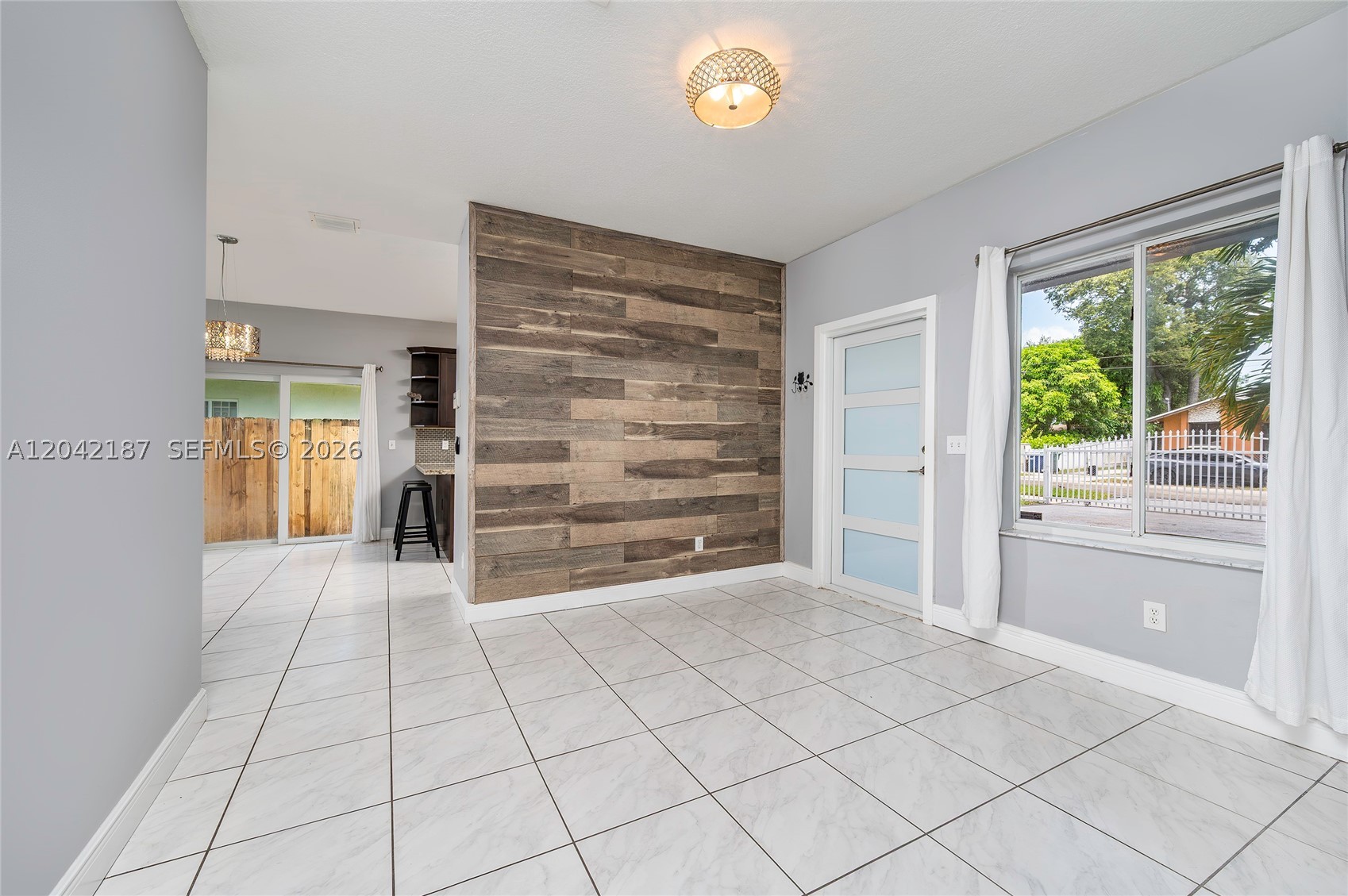 GOLDEN GLADES PARK - Residential