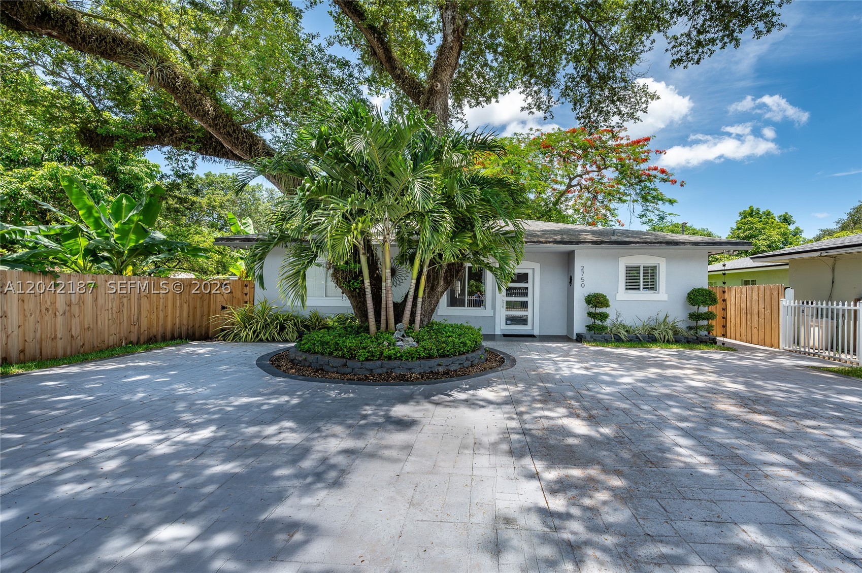 GOLDEN GLADES PARK - Residential