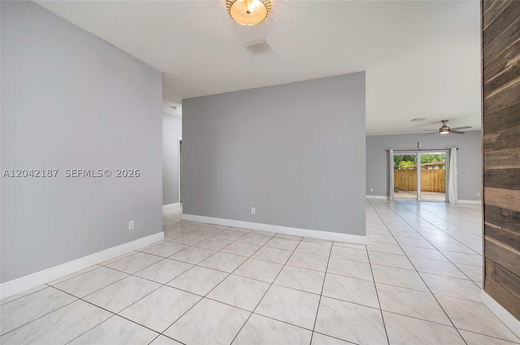 GOLDEN GLADES PARK - Residential