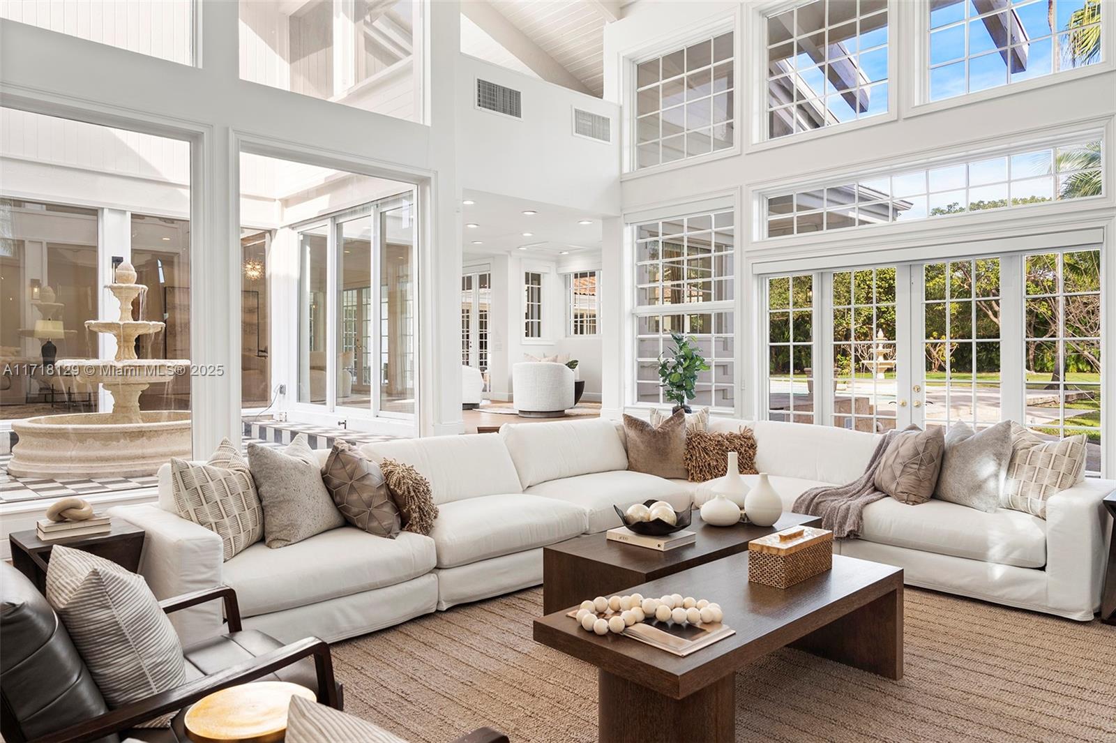 SANSTROM ESTATES - Residential
