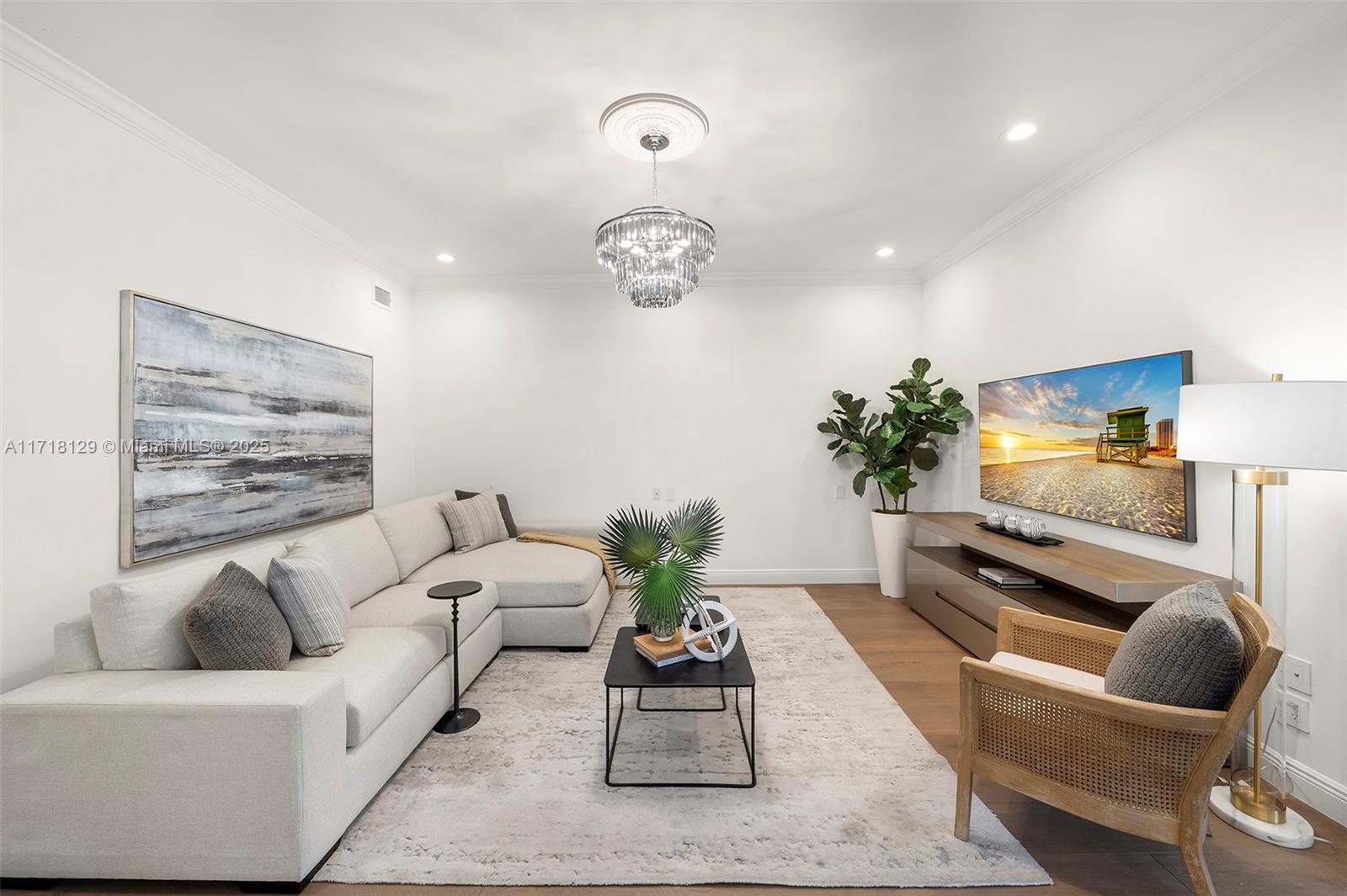 SANSTROM ESTATES - Residential