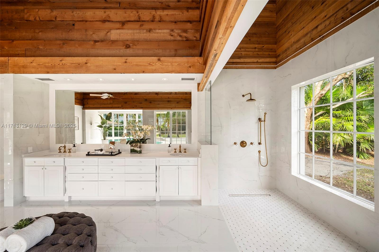 SANSTROM ESTATES - Residential