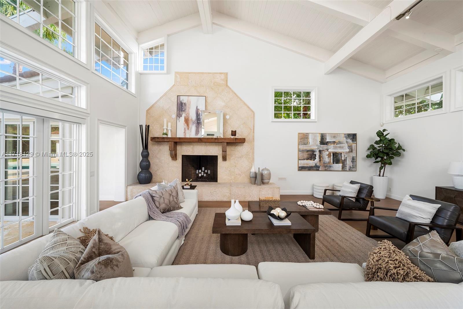 SANSTROM ESTATES - Residential