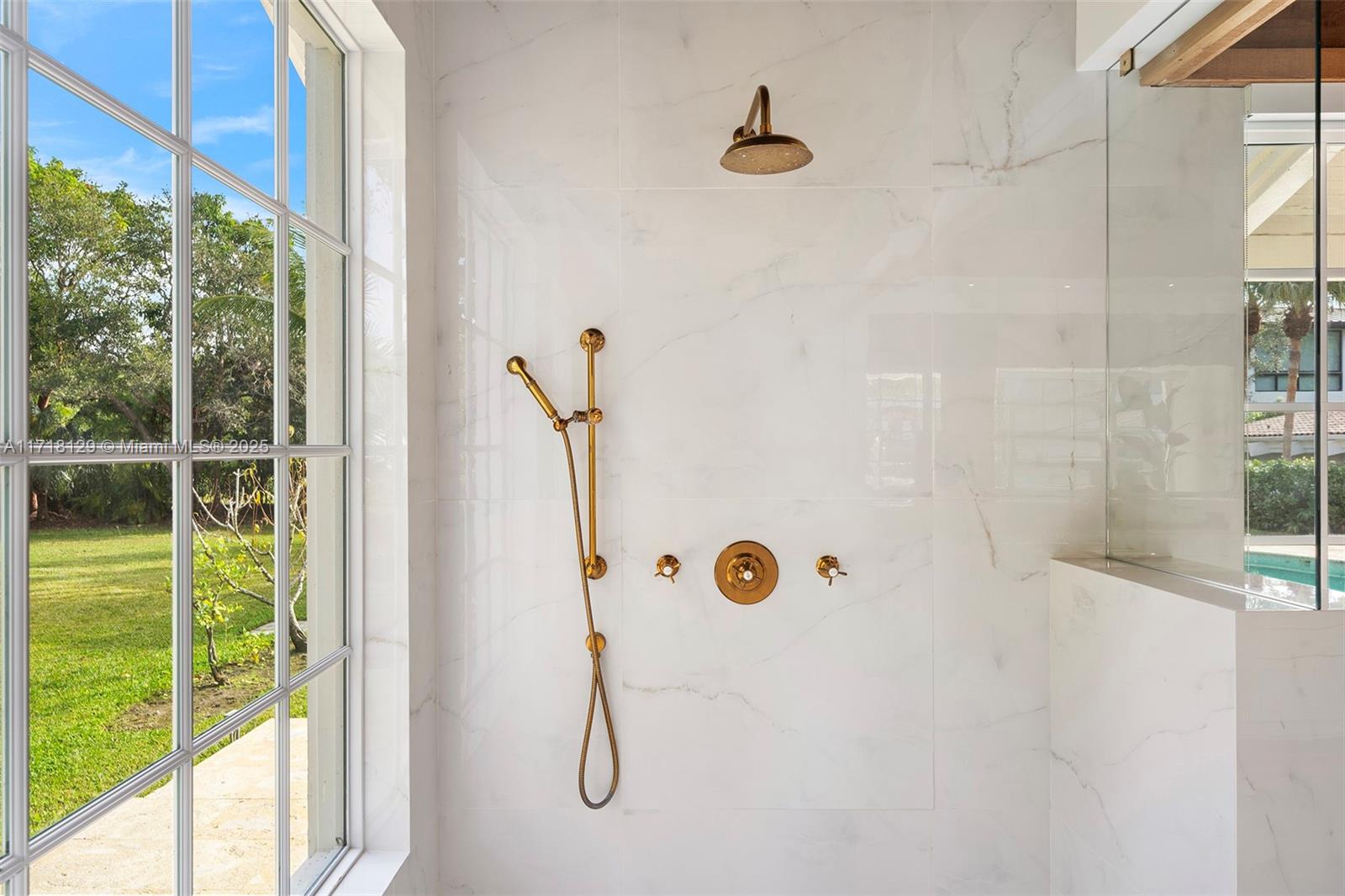 SANSTROM ESTATES - Residential