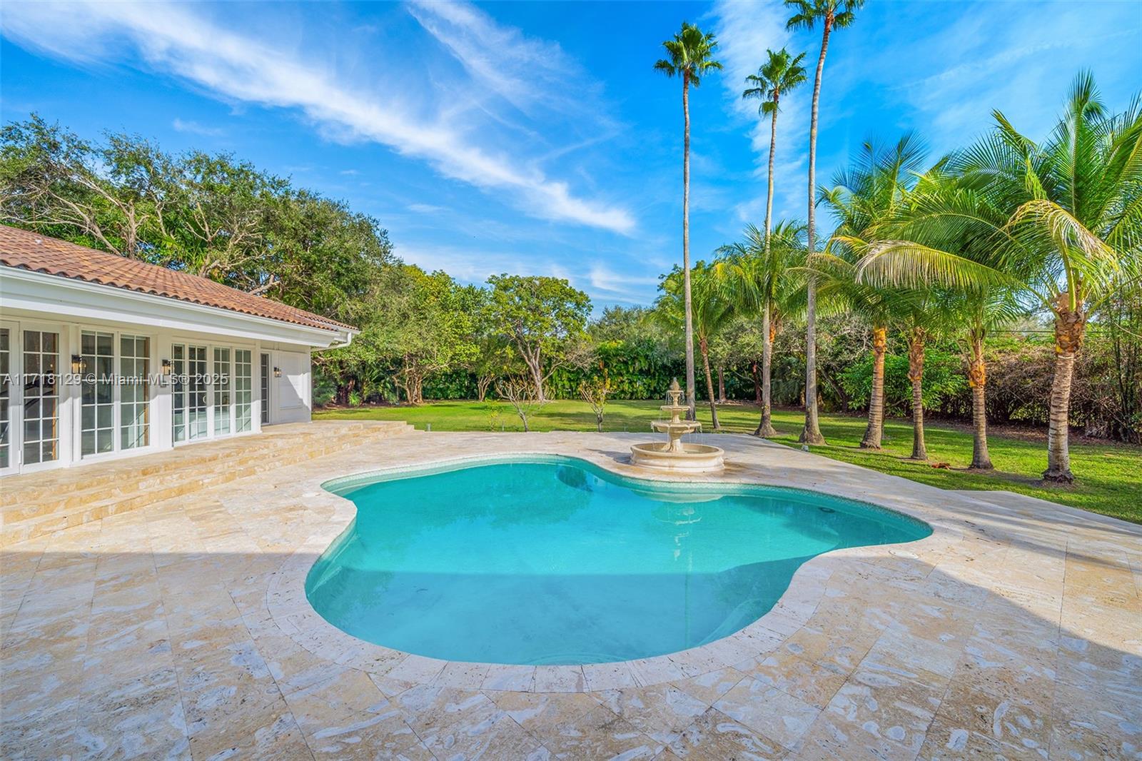SANSTROM ESTATES - Residential
