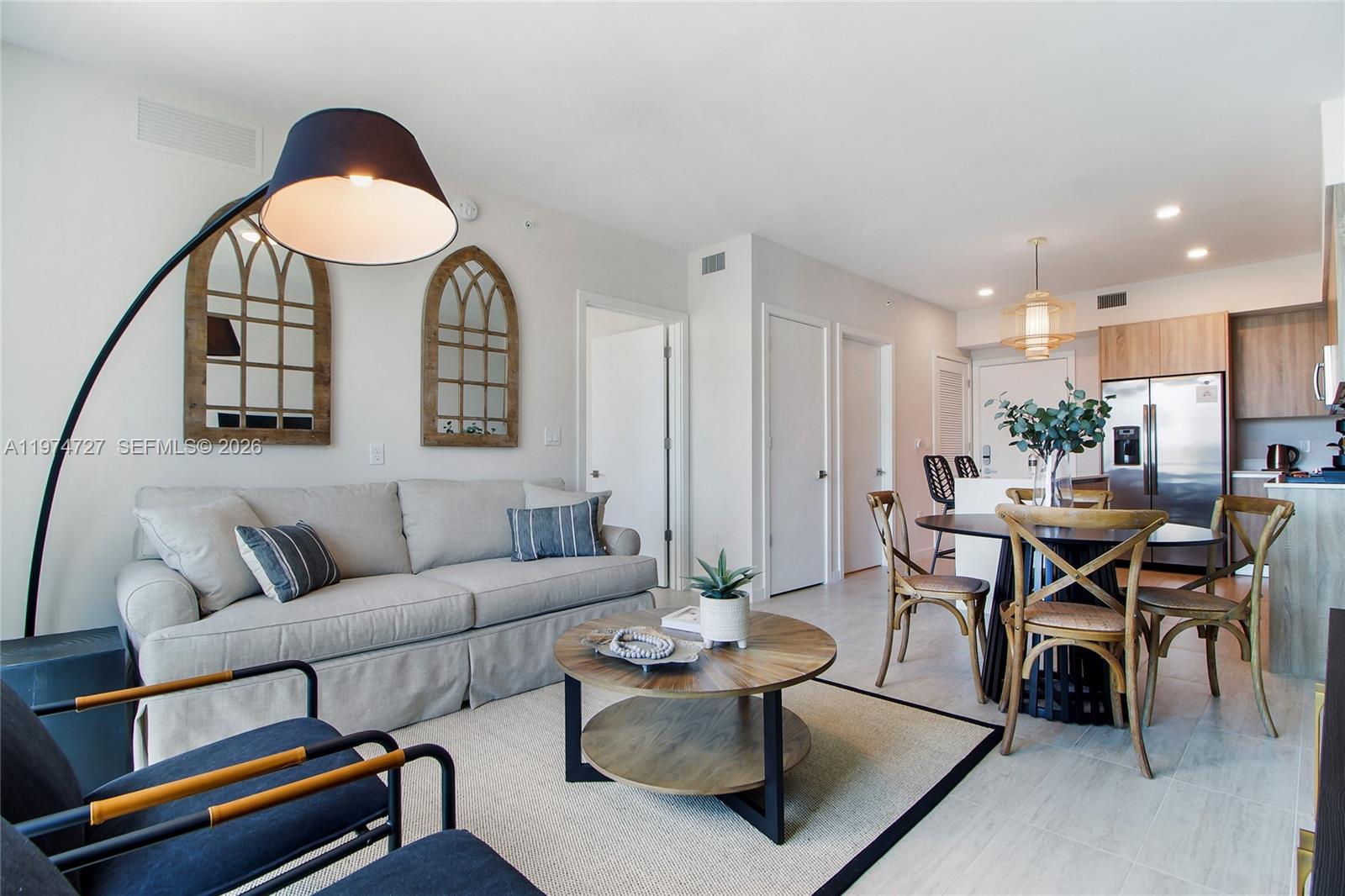 QUADRO CONDO - Residential