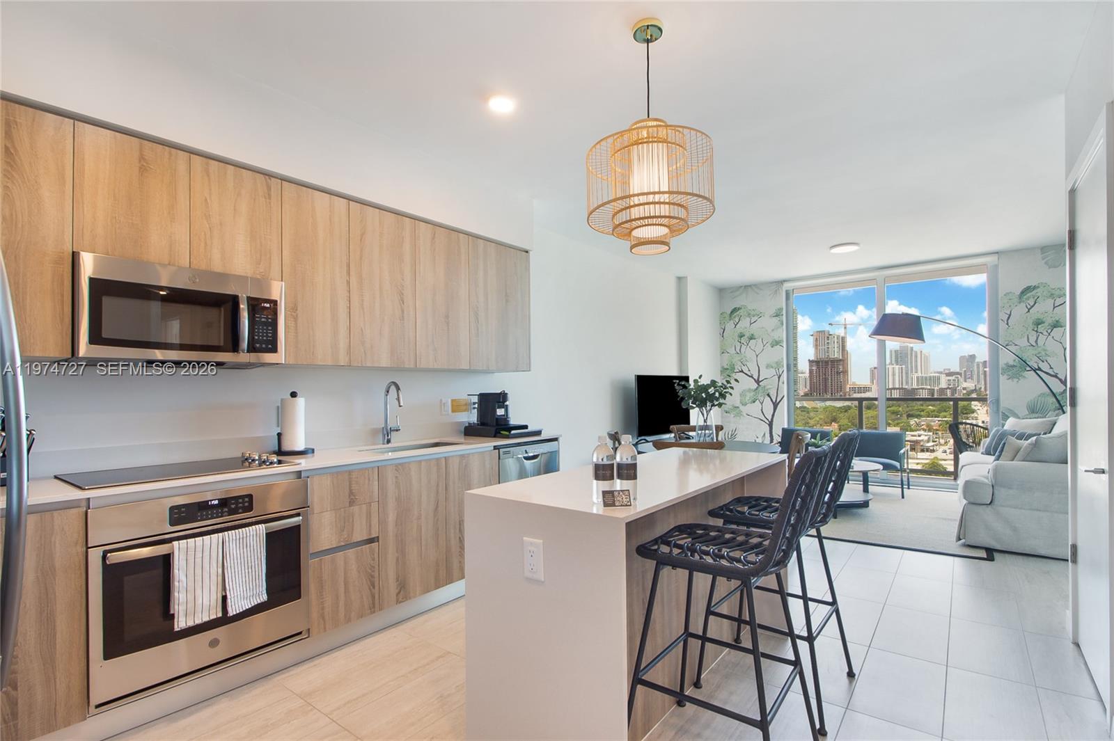 QUADRO CONDO - Residential