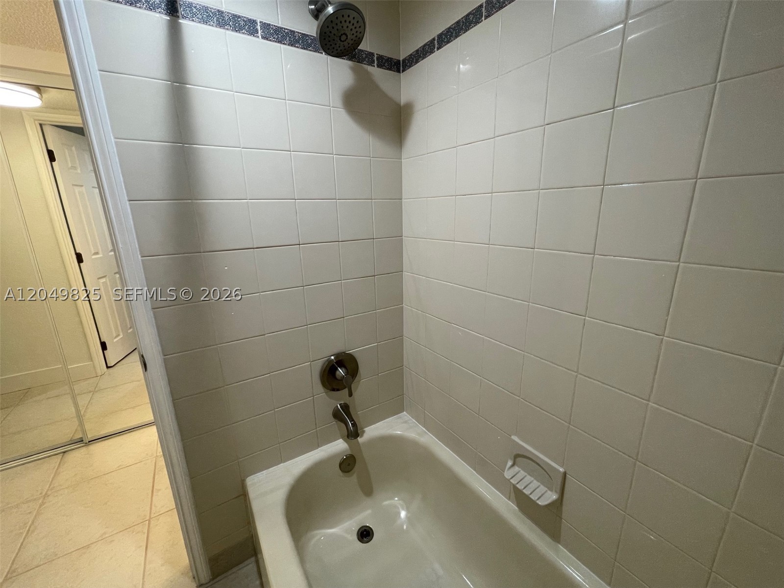 LIVE OAK CONDO ELEVEN - Residential