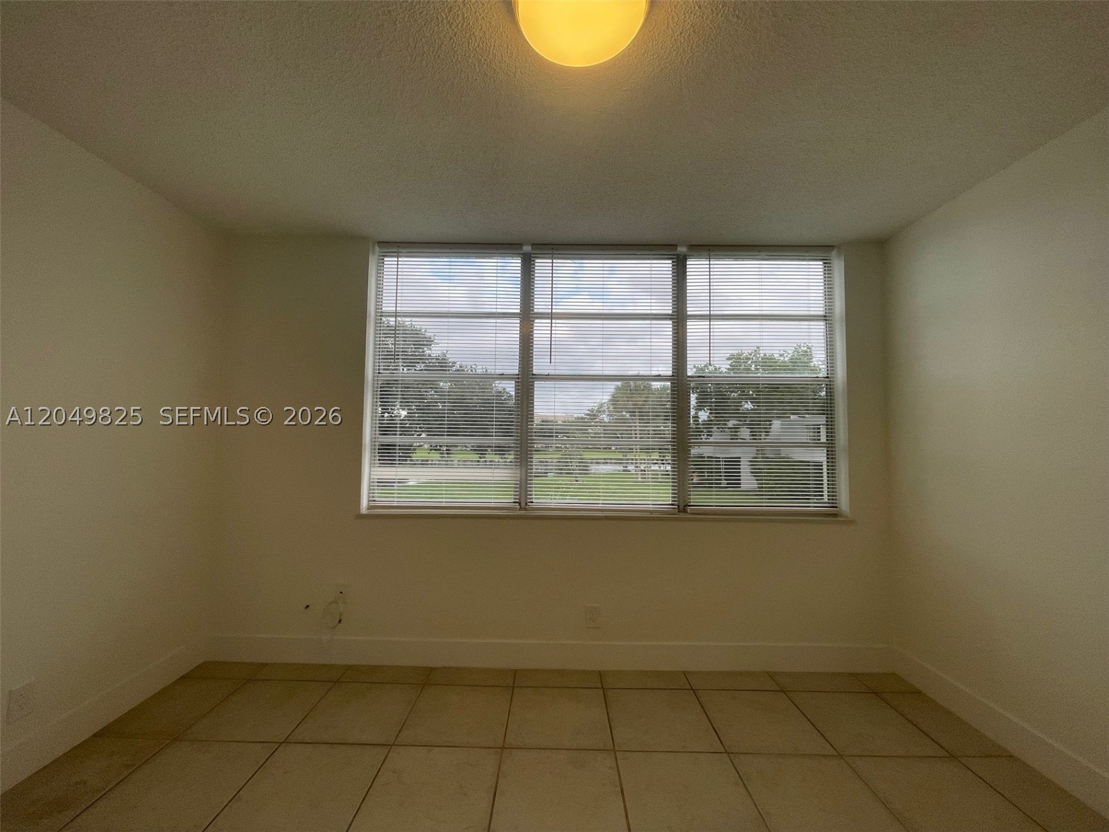 LIVE OAK CONDO ELEVEN - Residential