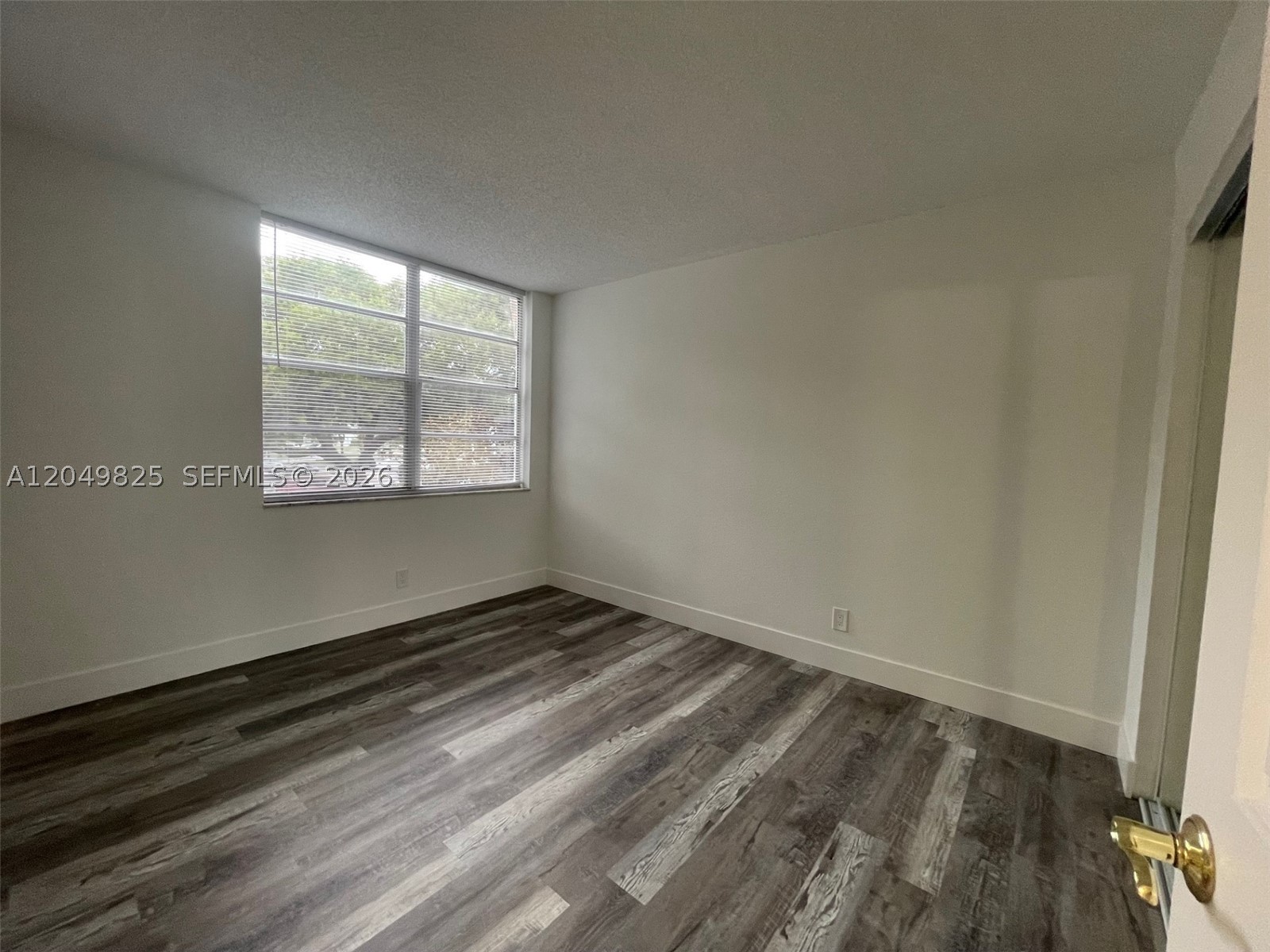 LIVE OAK CONDO ELEVEN - Residential