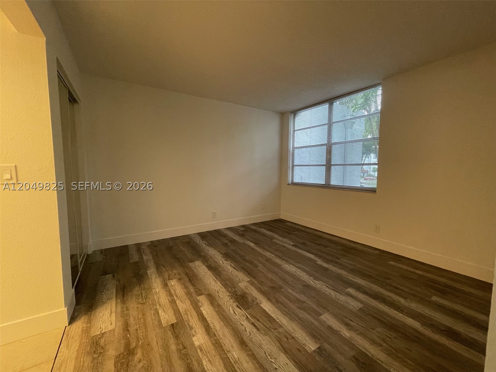 LIVE OAK CONDO ELEVEN - Residential