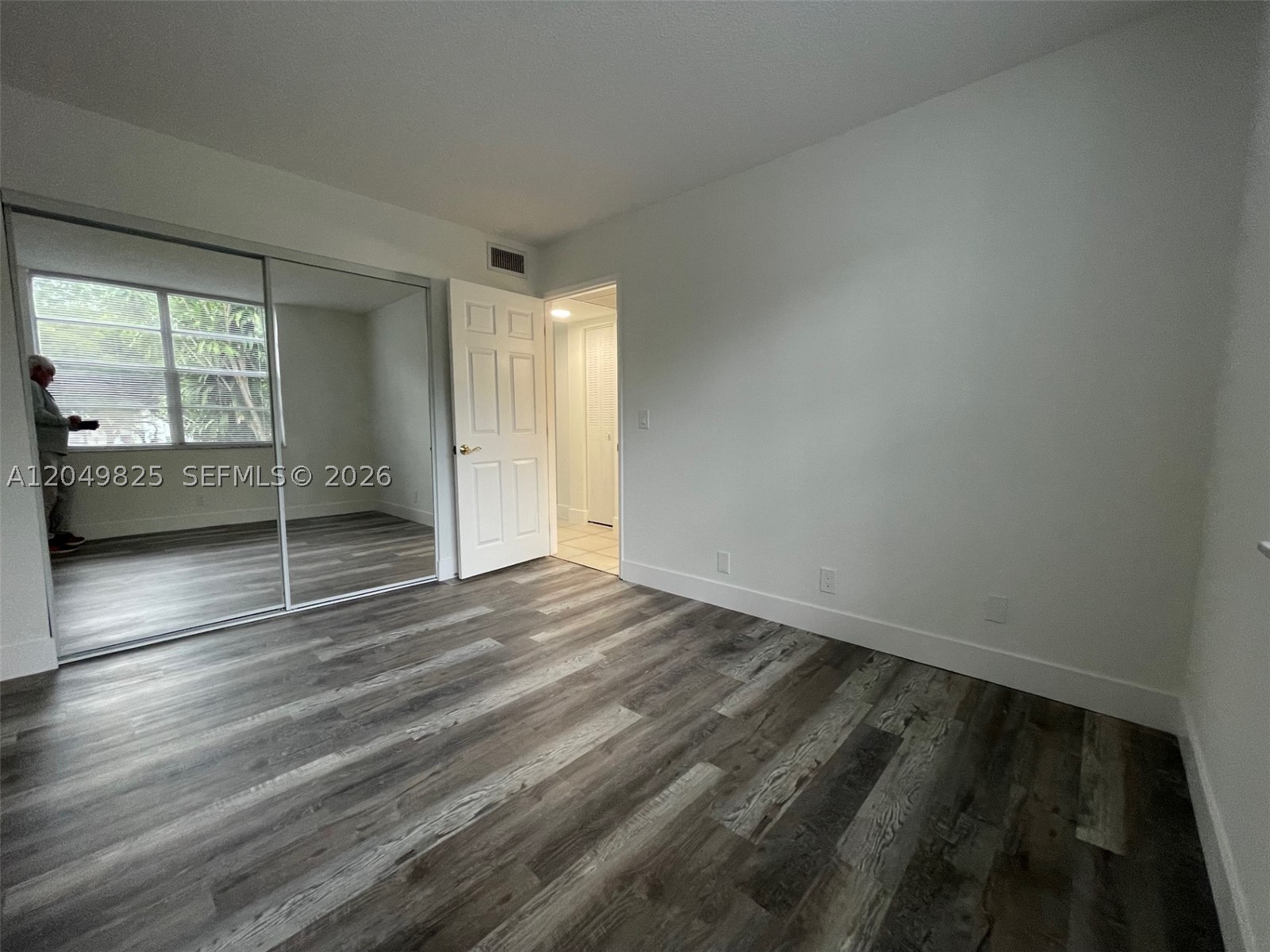 LIVE OAK CONDO ELEVEN - Residential