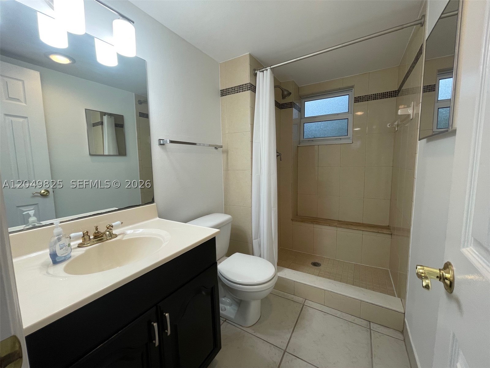 LIVE OAK CONDO ELEVEN - Residential