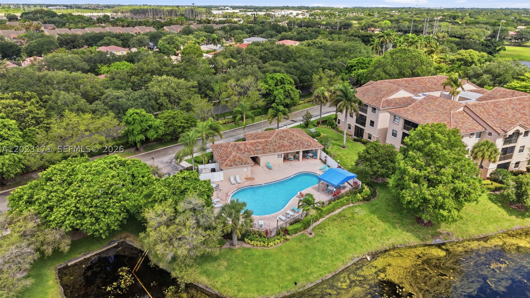 BAYVIEW VILLAGE B CONDO - Residential