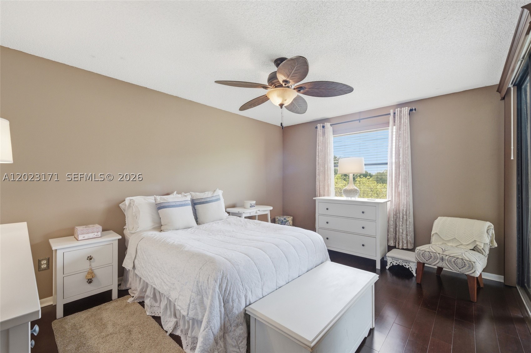 BAYVIEW VILLAGE B CONDO - Residential