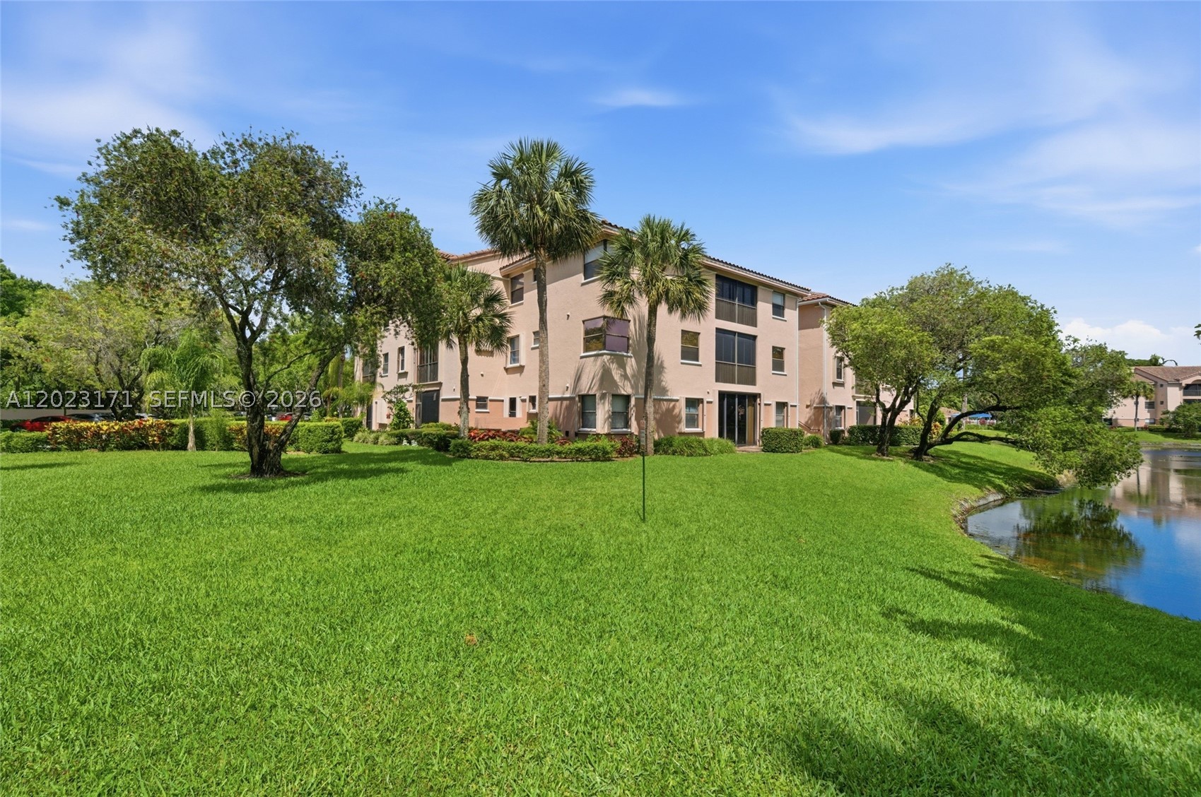 BAYVIEW VILLAGE B CONDO - Residential