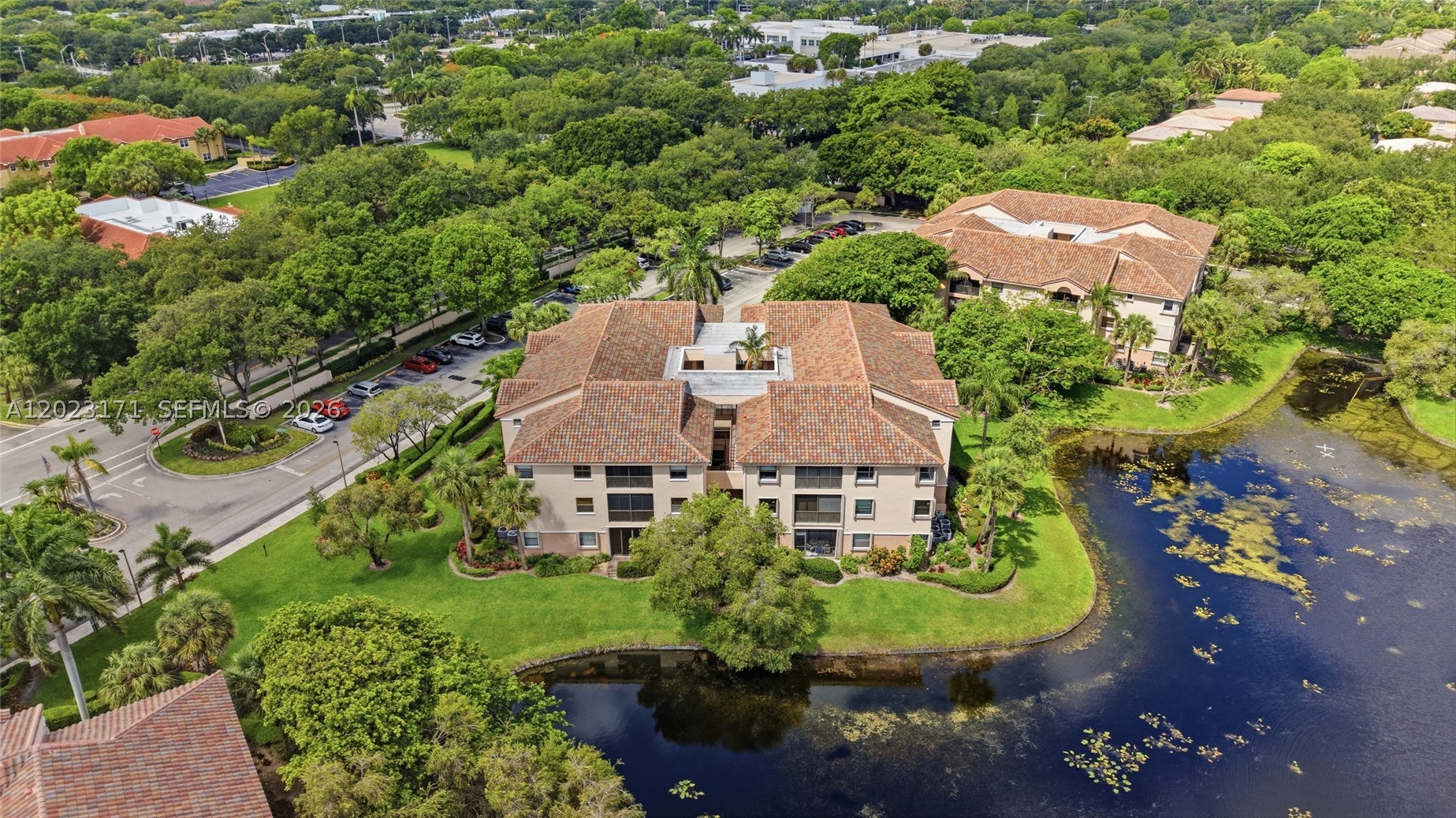 BAYVIEW VILLAGE B CONDO - Residential
