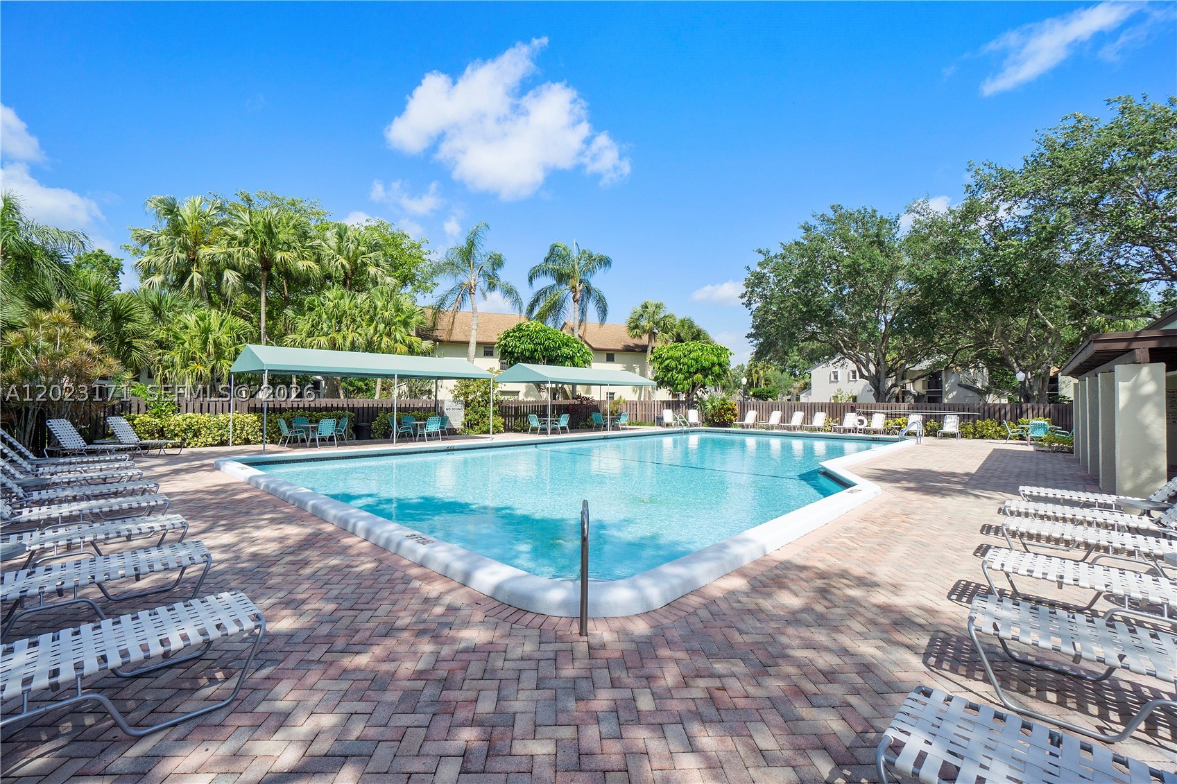 BAYVIEW VILLAGE B CONDO - Residential