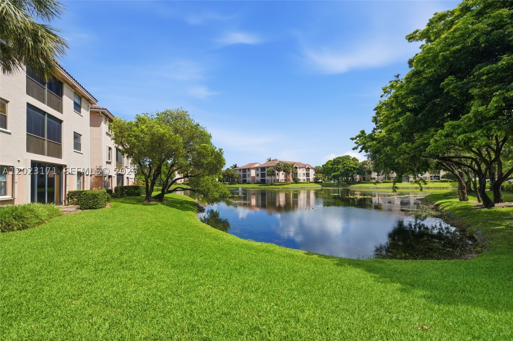 BAYVIEW VILLAGE B CONDO - Residential