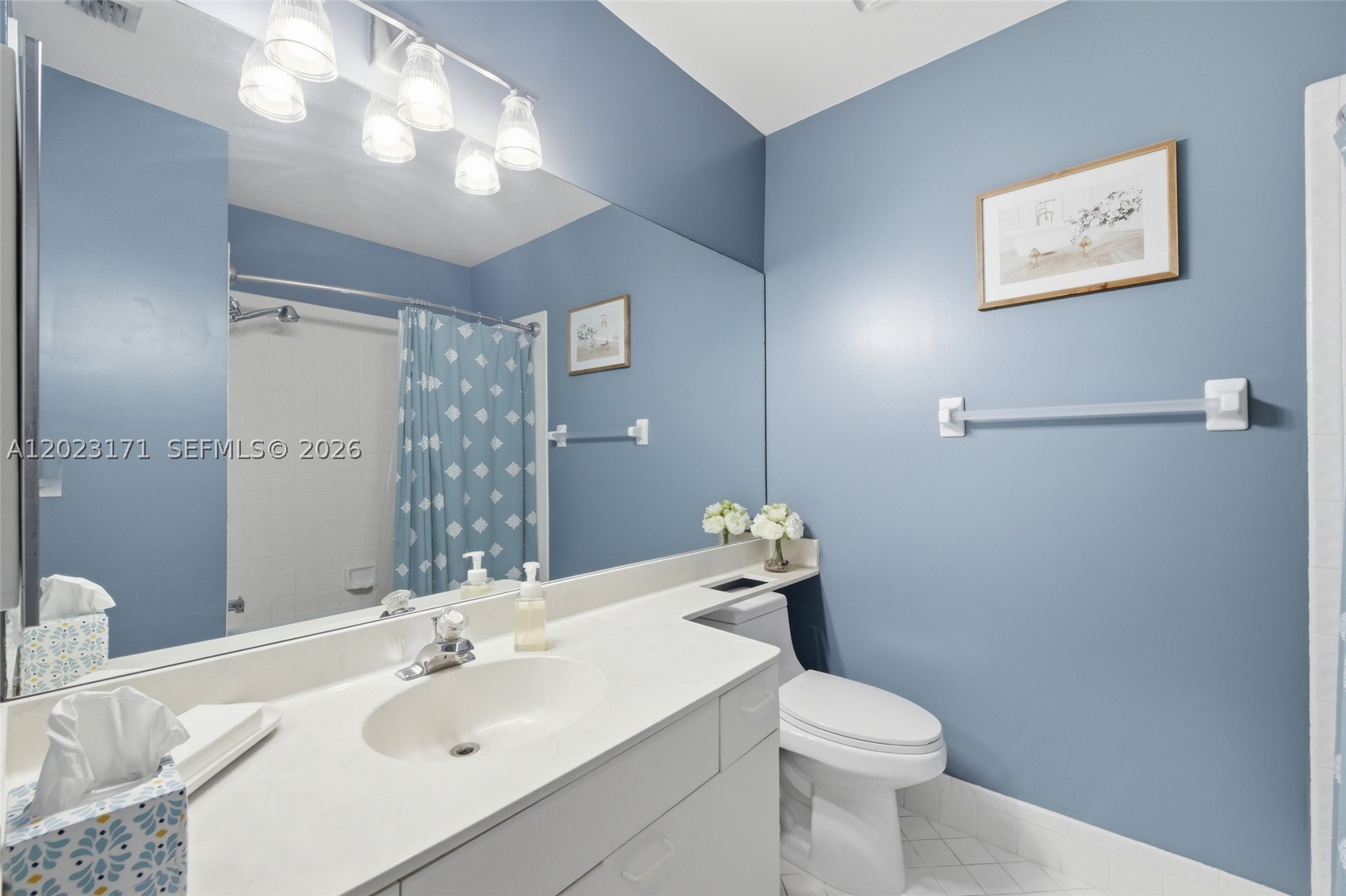 BAYVIEW VILLAGE B CONDO - Residential