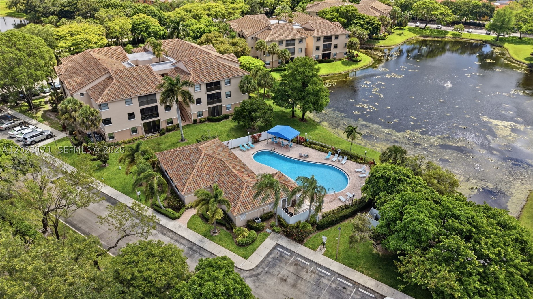 BAYVIEW VILLAGE B CONDO - Residential