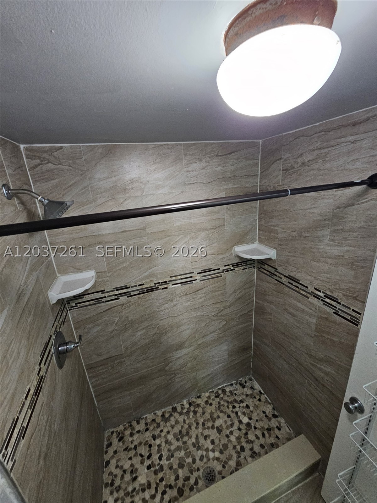 SPRINGTREE LAKES - Residential