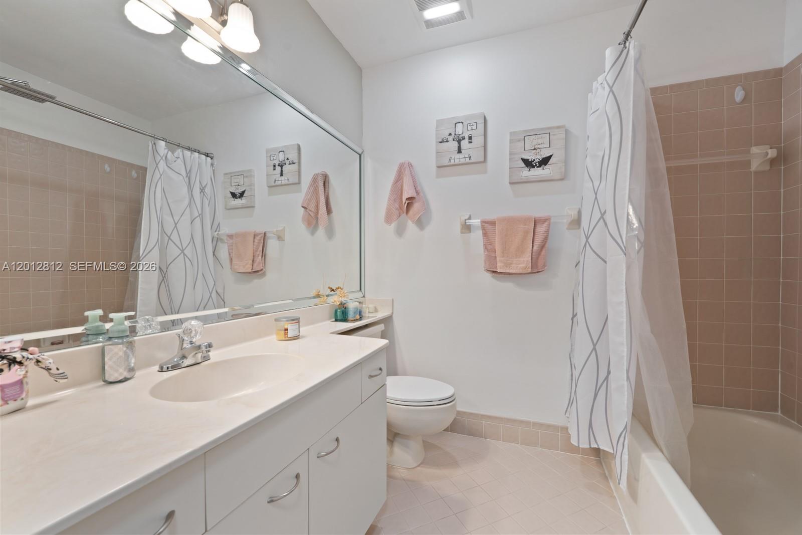 BAYPORT VILLAGE C CONDO - Residential