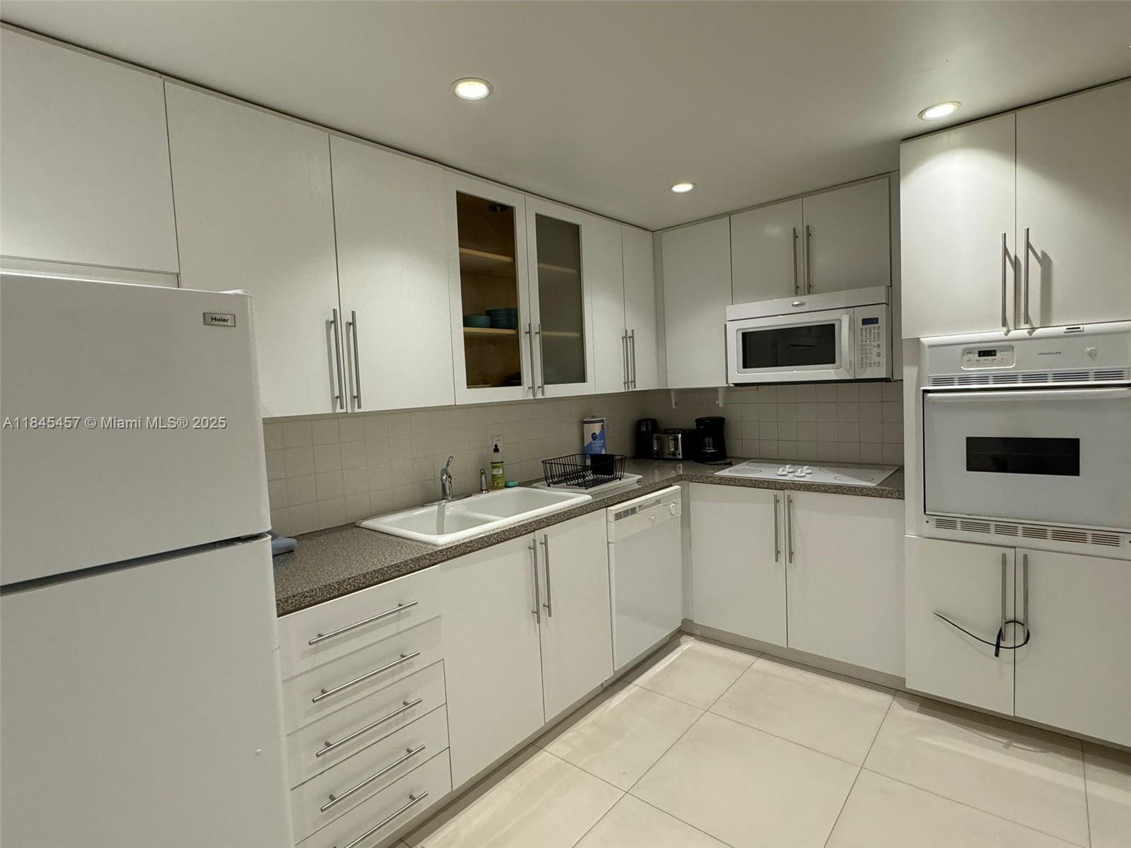 TIDES ON HOLLYWOOD BEACH - Residential