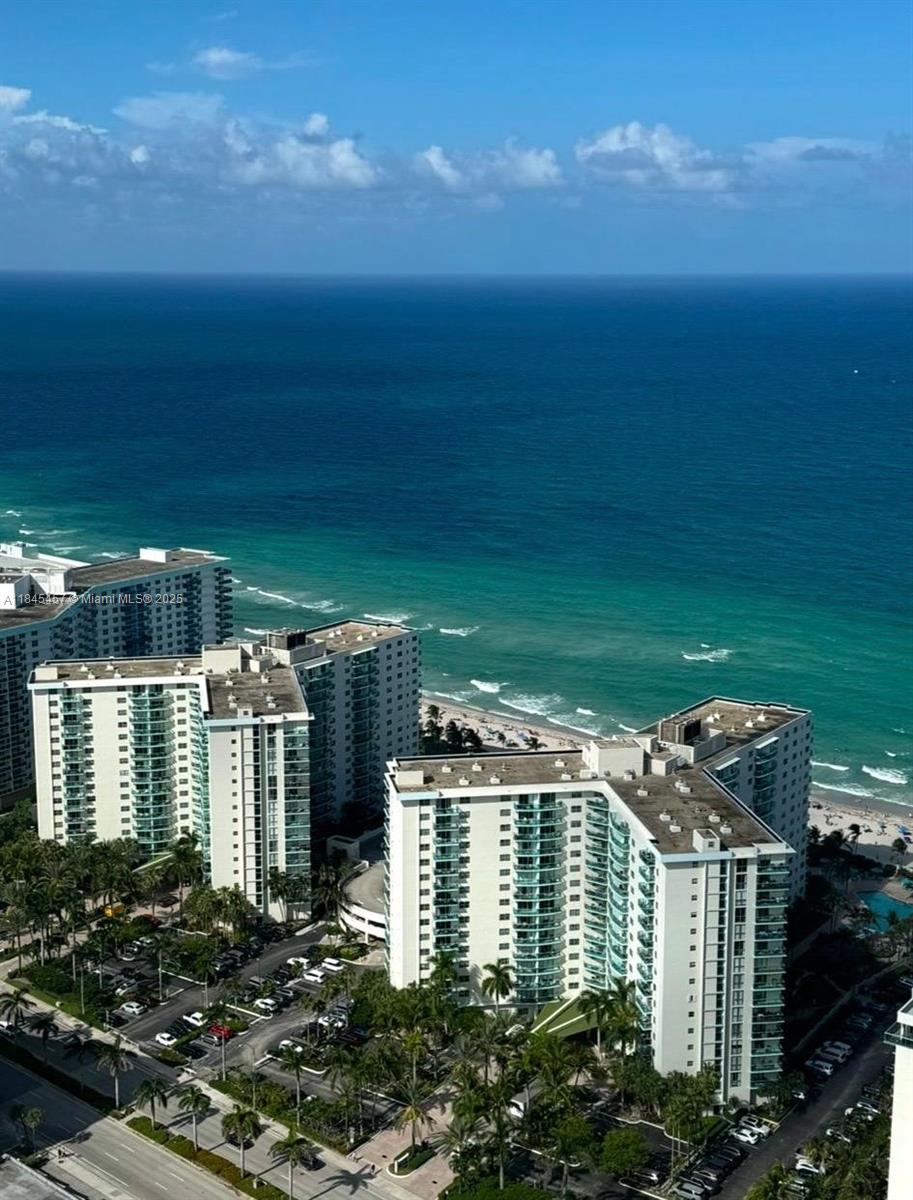 TIDES ON HOLLYWOOD BEACH - Residential