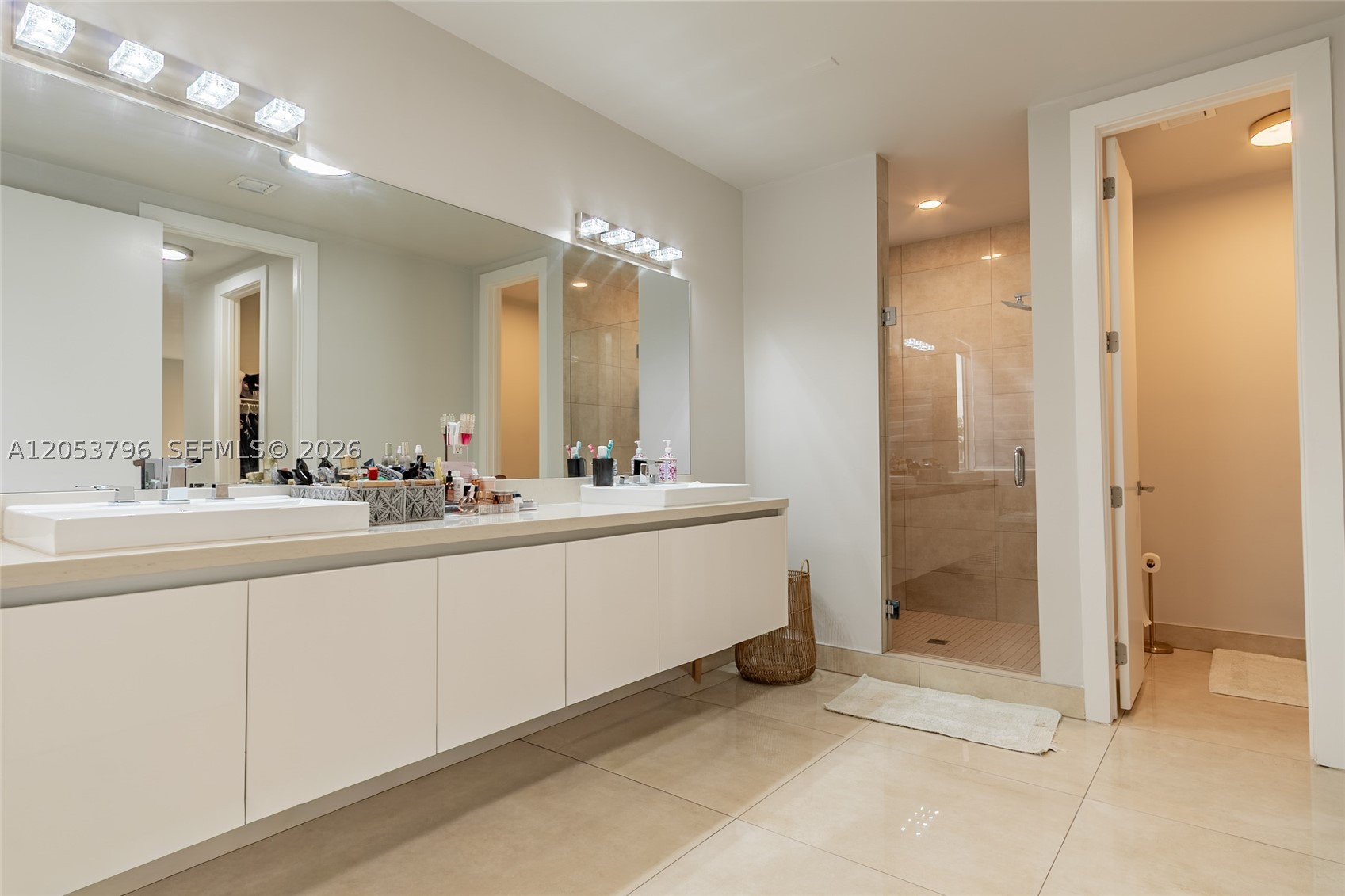 DORAL COMMONS RESIDENTIAL - Residential