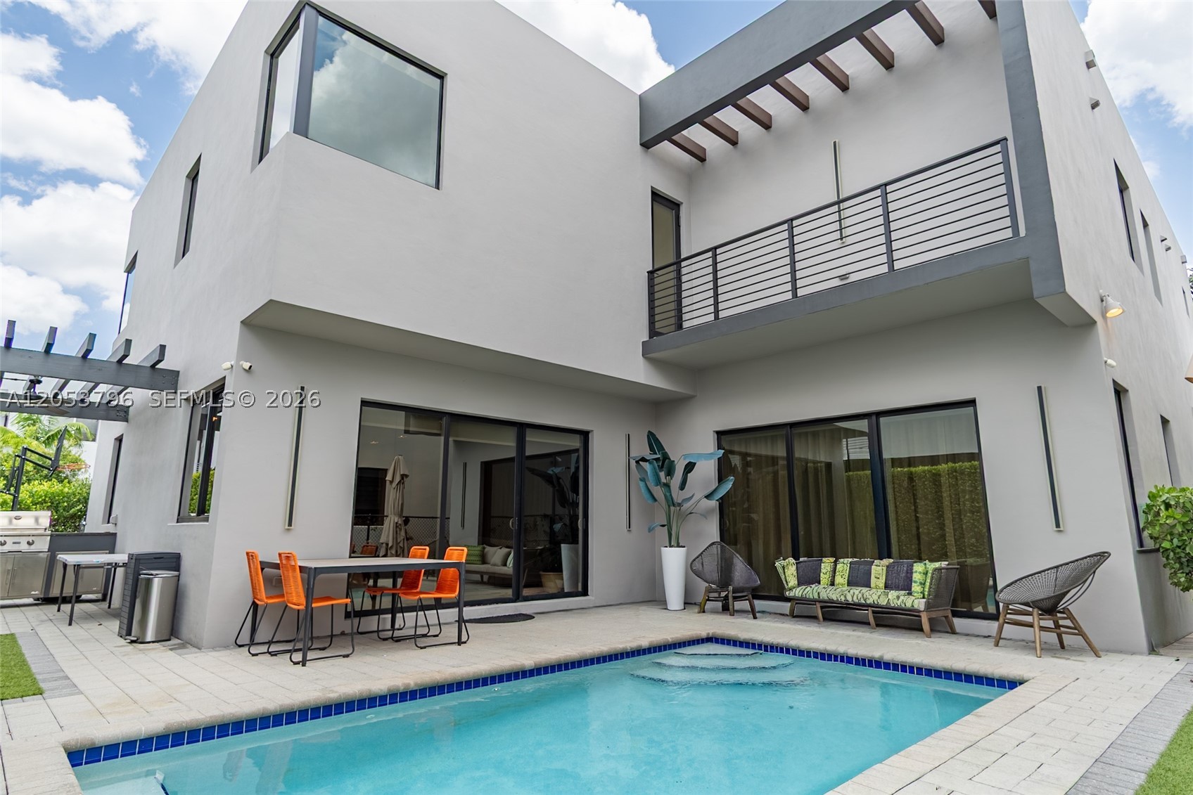 DORAL COMMONS RESIDENTIAL - Residential