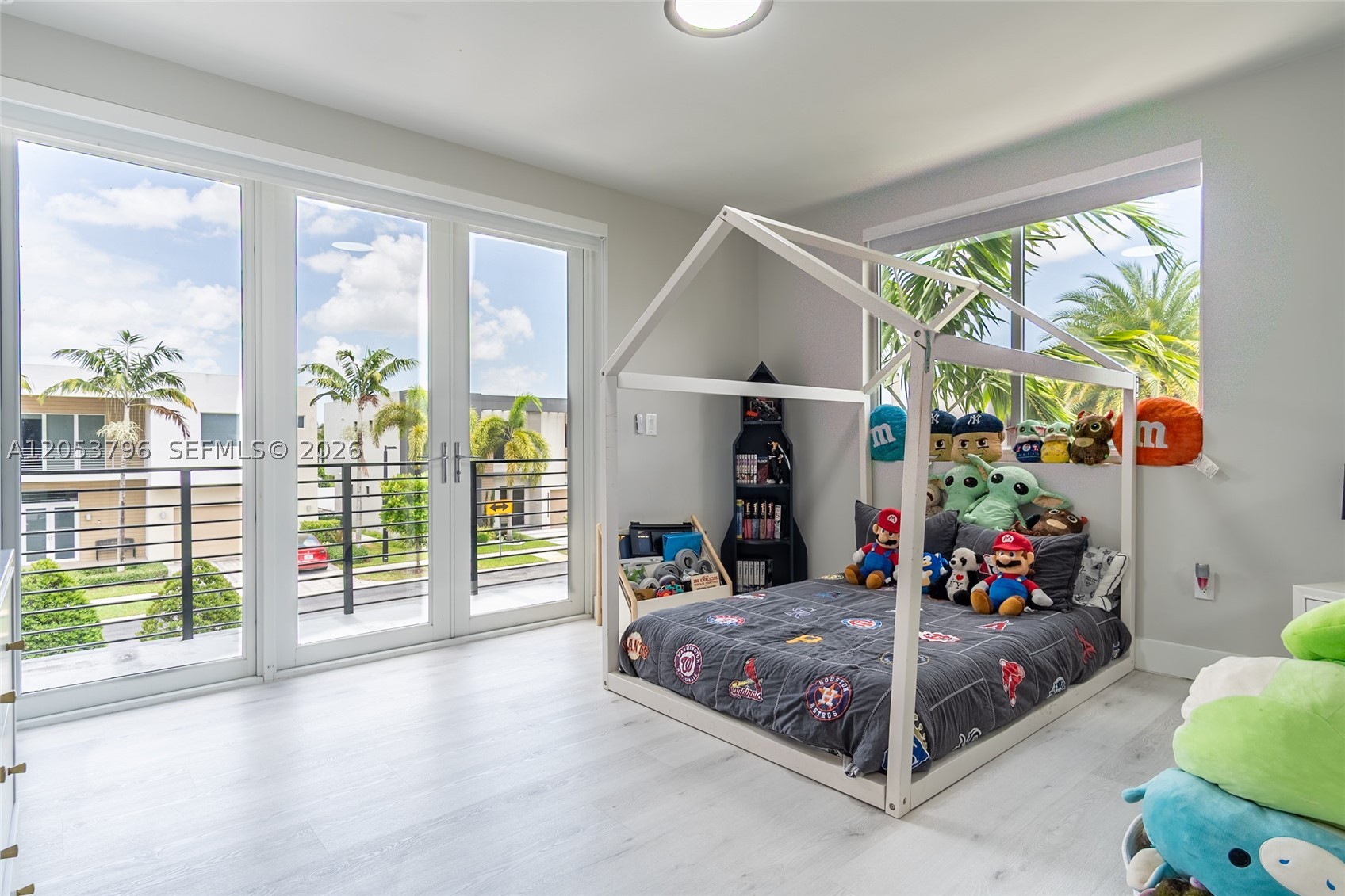 DORAL COMMONS RESIDENTIAL - Residential