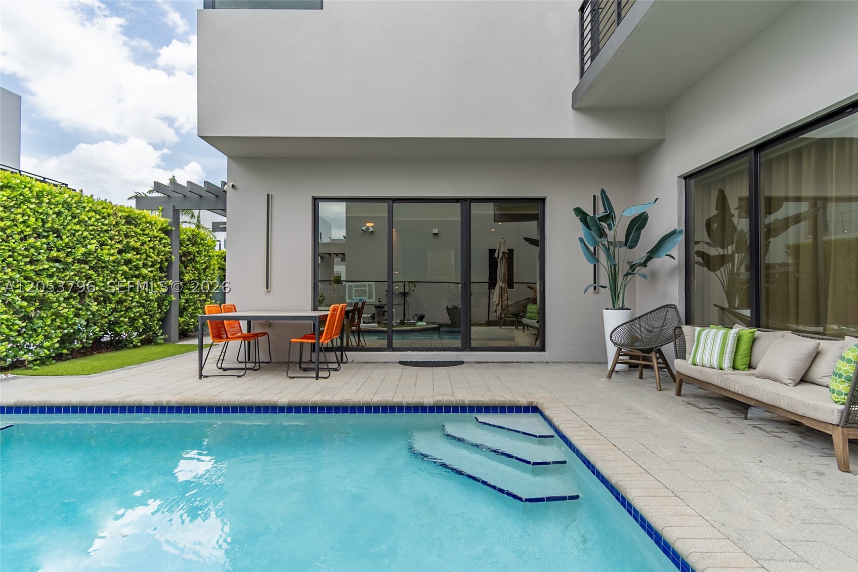 DORAL COMMONS RESIDENTIAL - Residential