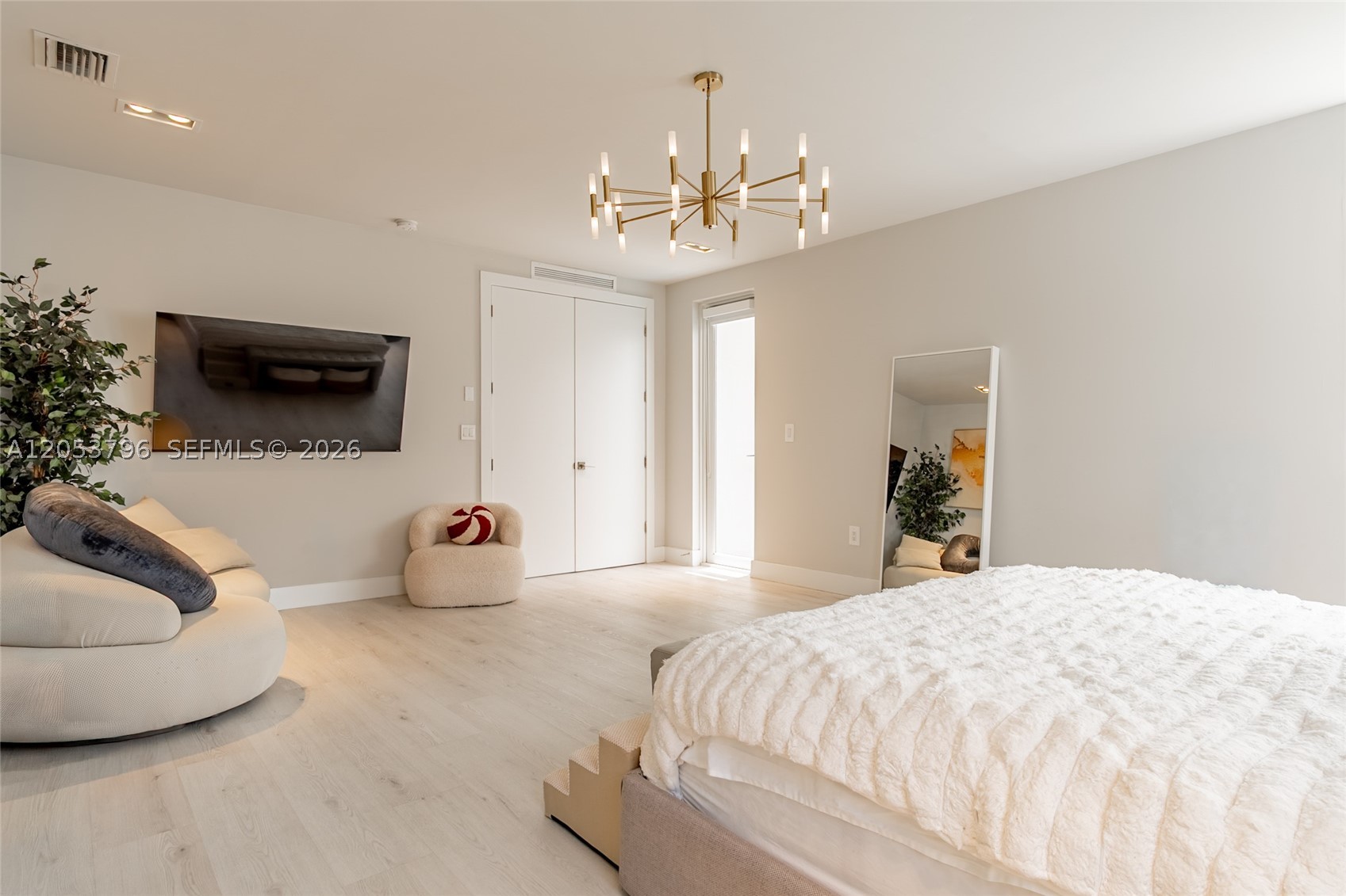 DORAL COMMONS RESIDENTIAL - Residential