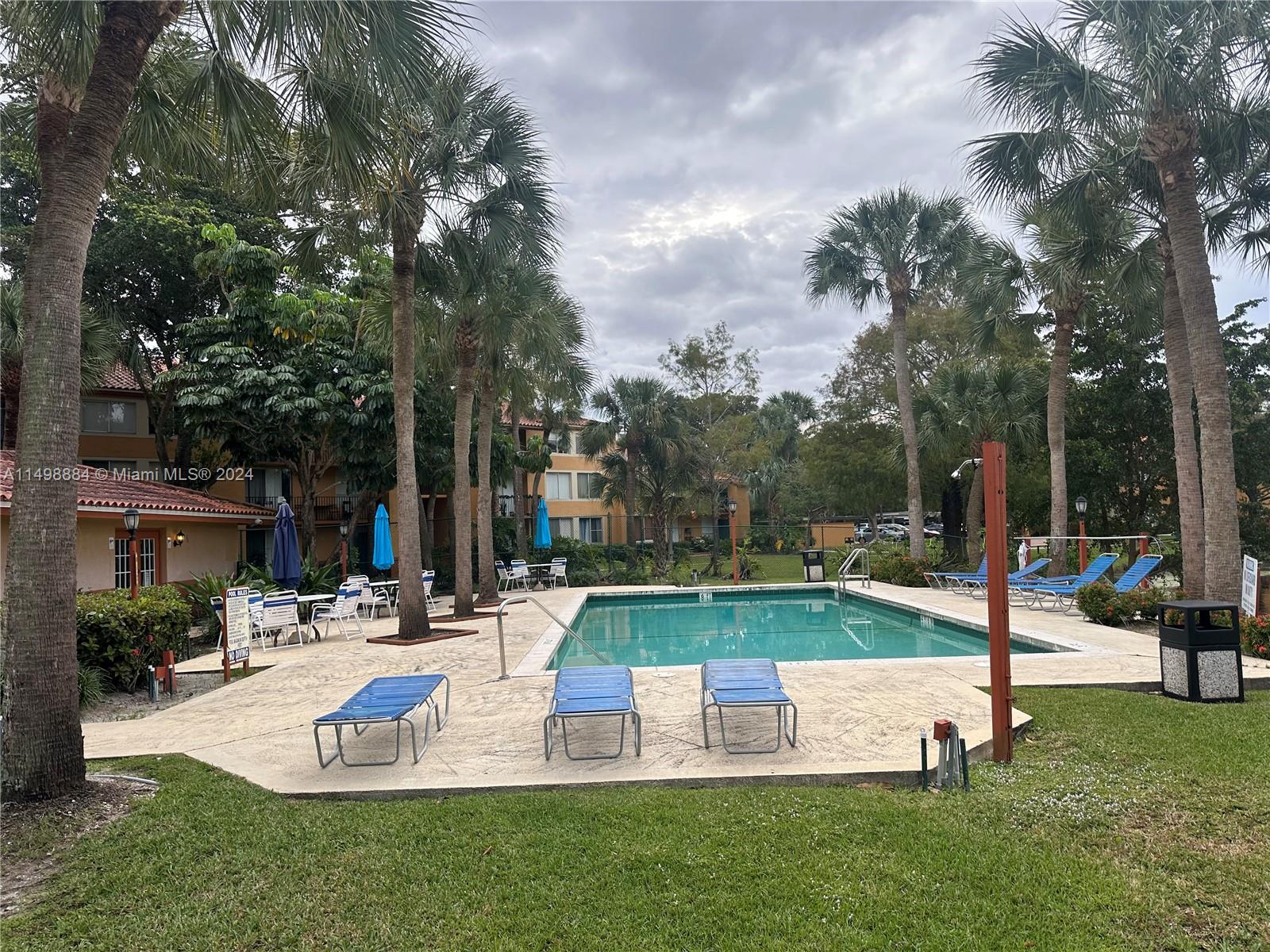 LAKES OF JACARANDA CONDO - Residential