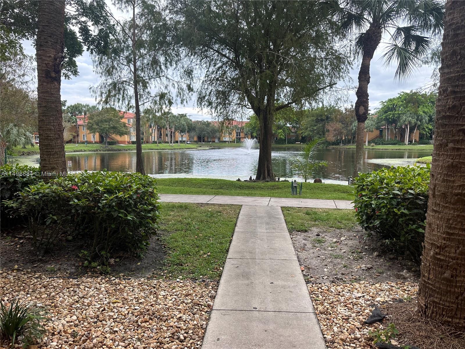 LAKES OF JACARANDA CONDO - Residential