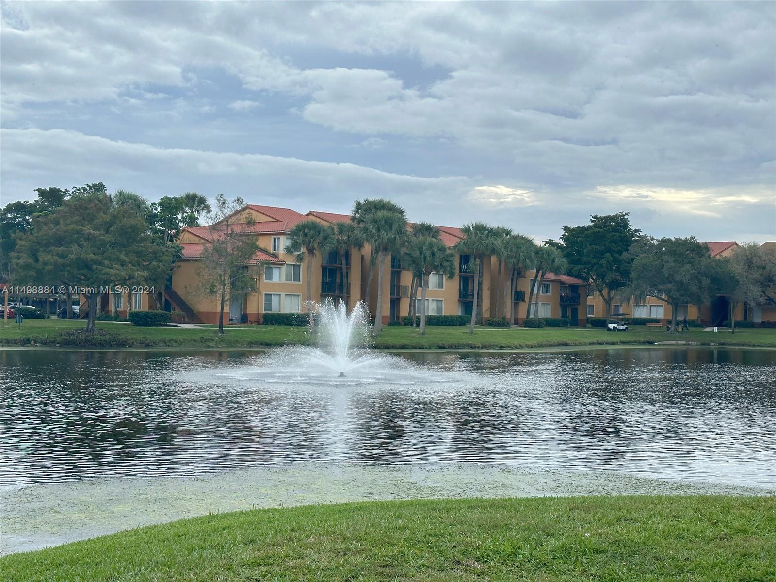 LAKES OF JACARANDA CONDO - Residential