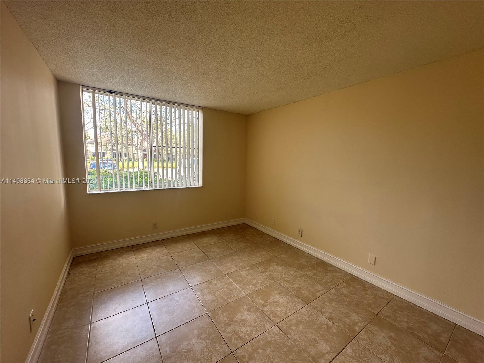LAKES OF JACARANDA CONDO - Residential