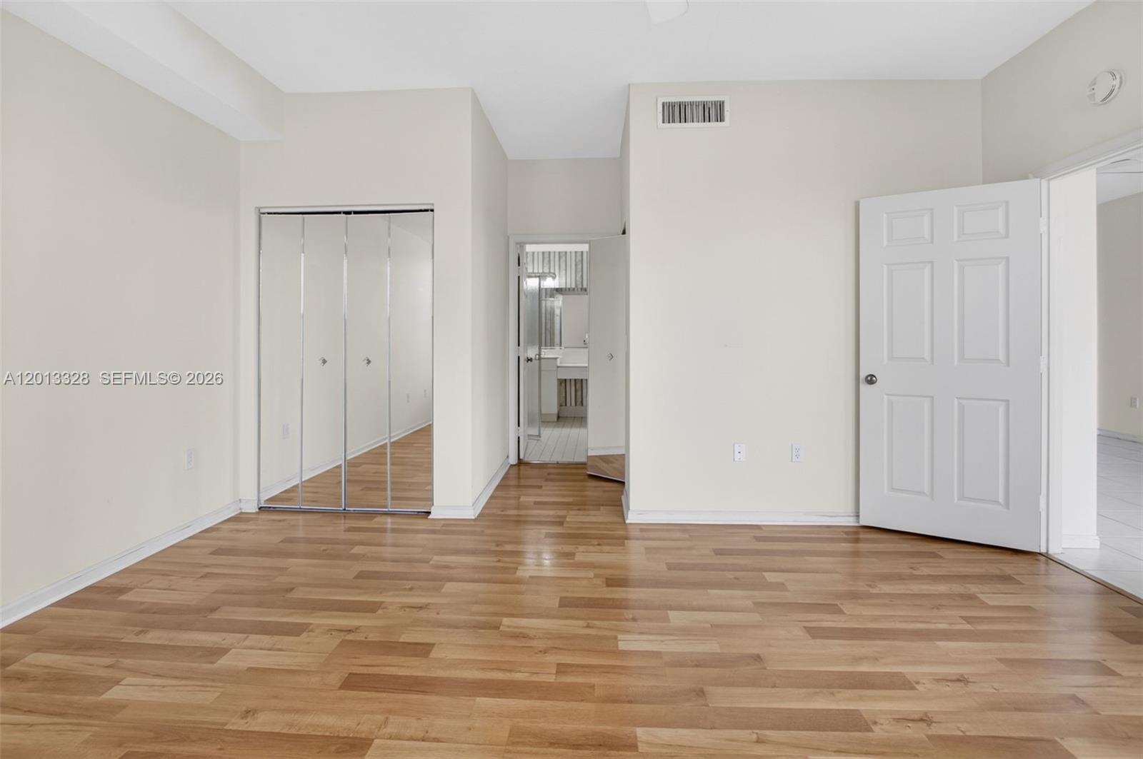 CRYSTAL POINTE II CONDO - Residential