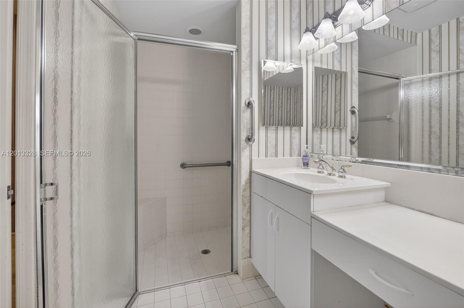 CRYSTAL POINTE II CONDO - Residential