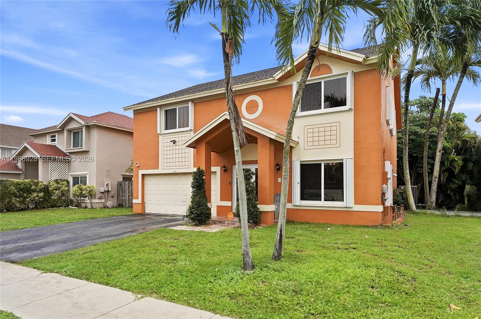 LAKESIDE SOUTH - Residential