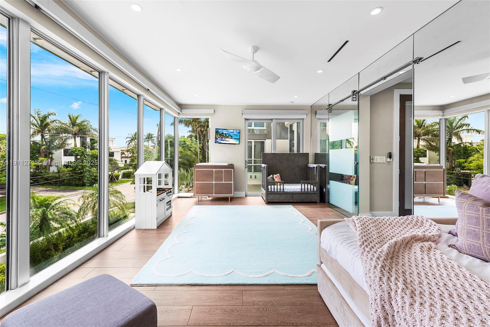 BEACH WAY HEIGHTS UNIT - Residential
