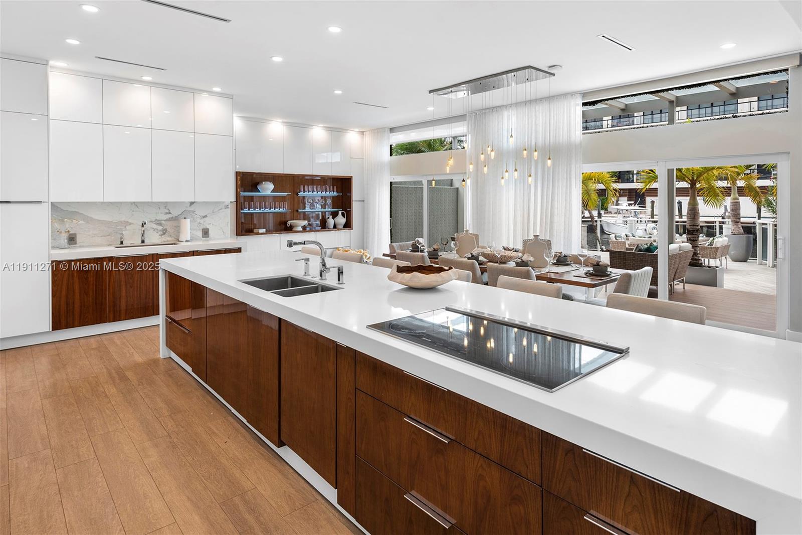 BEACH WAY HEIGHTS UNIT - Residential