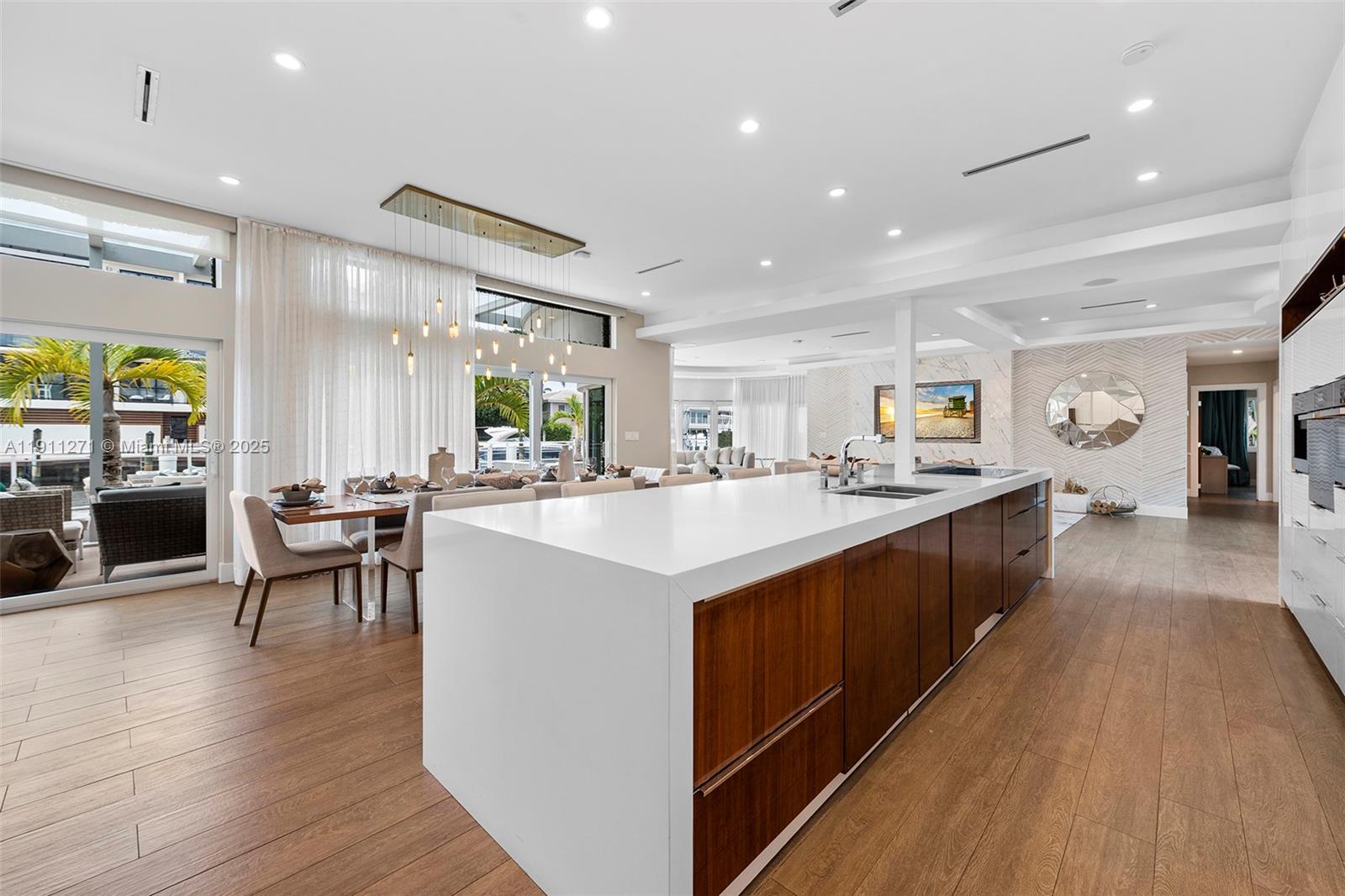 BEACH WAY HEIGHTS UNIT - Residential