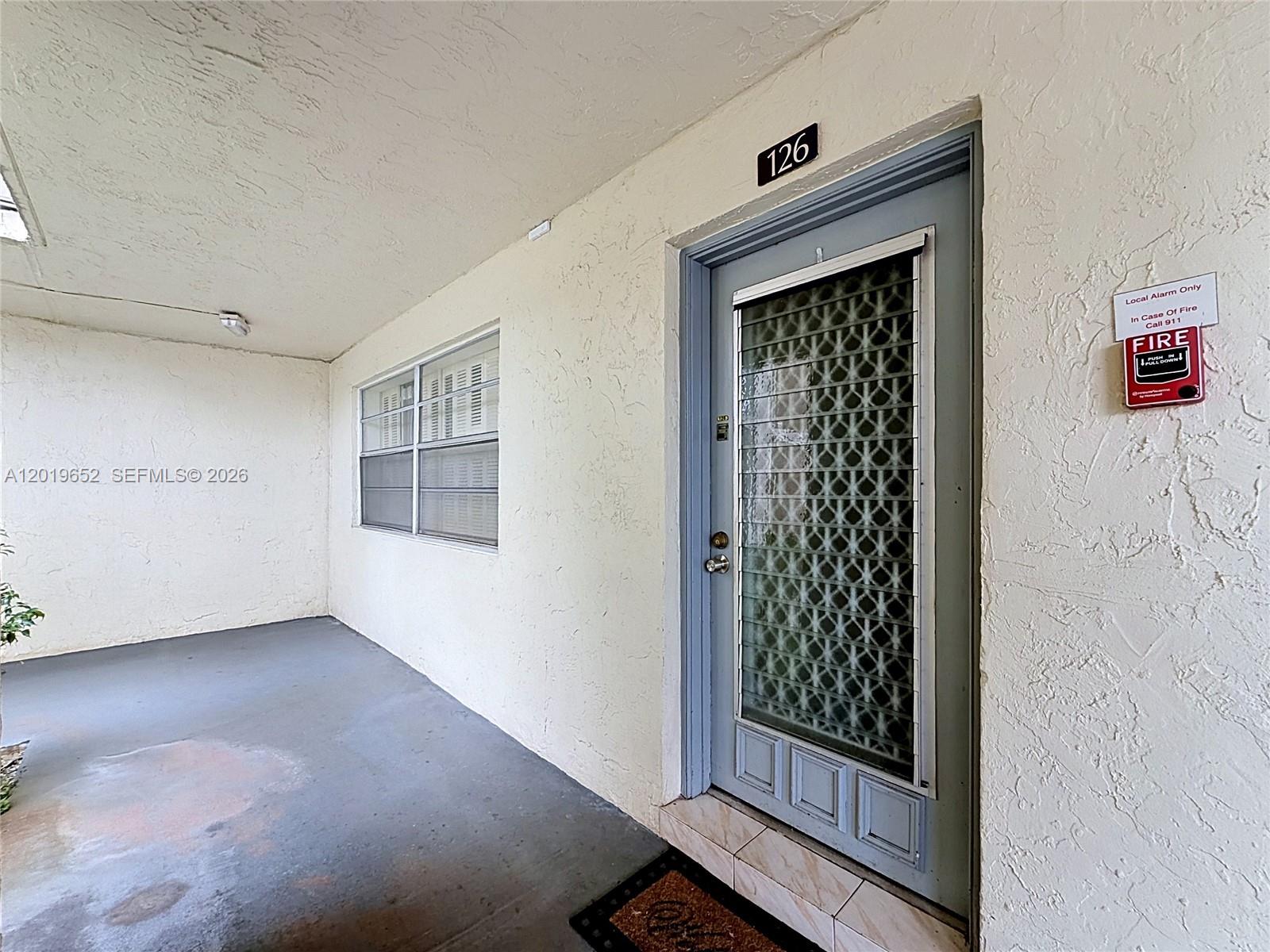 CYPRESS CHASE CONDO NO 5 - Residential