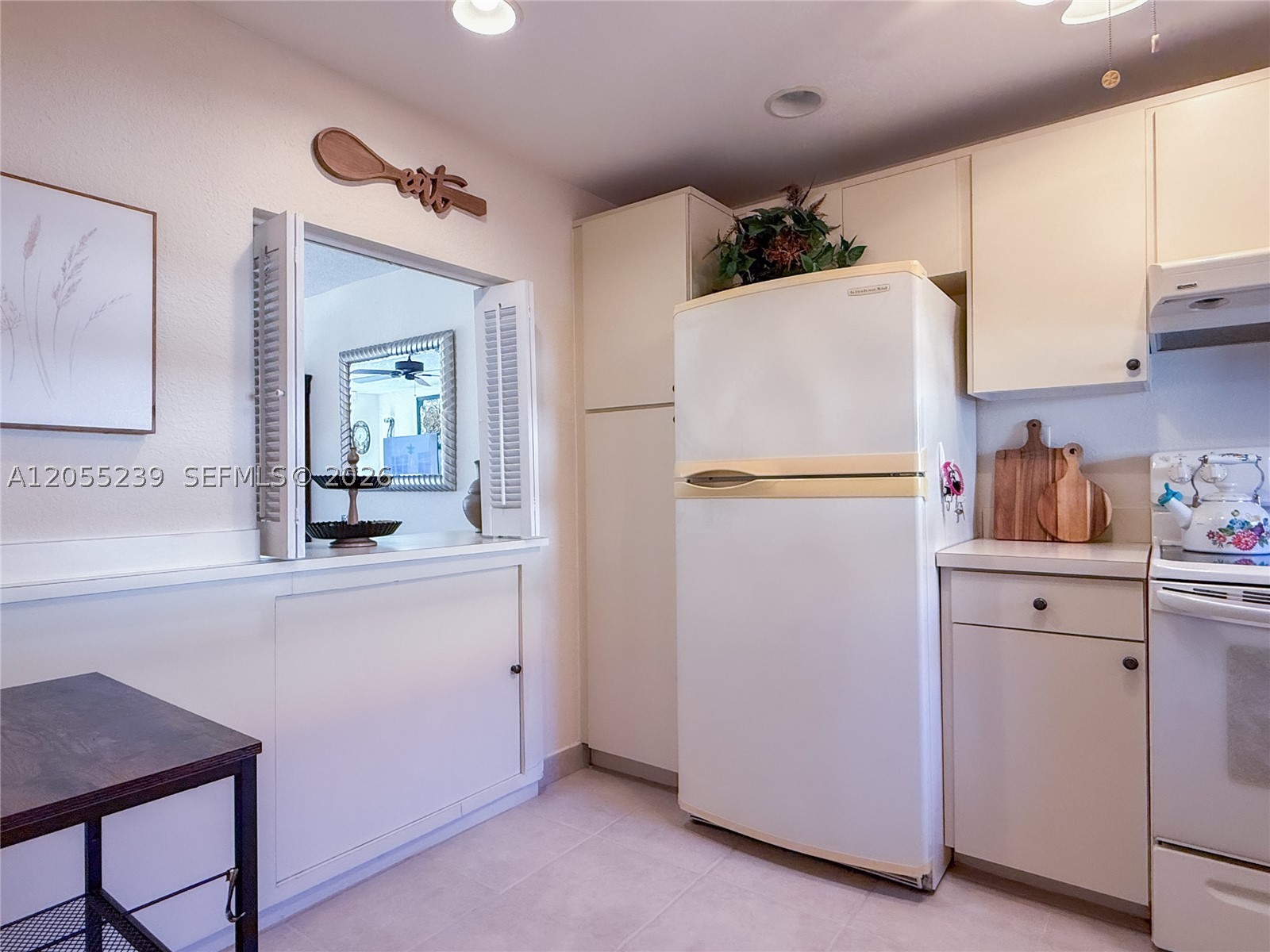 HOLLYBROOK GOLF AND - Residential