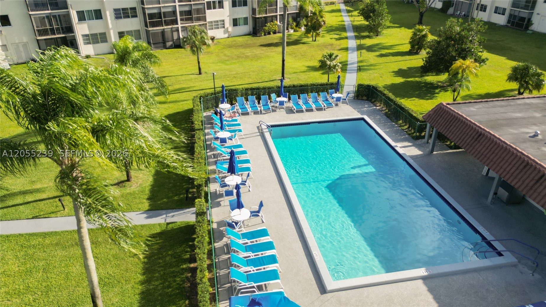 HOLLYBROOK GOLF AND - Residential