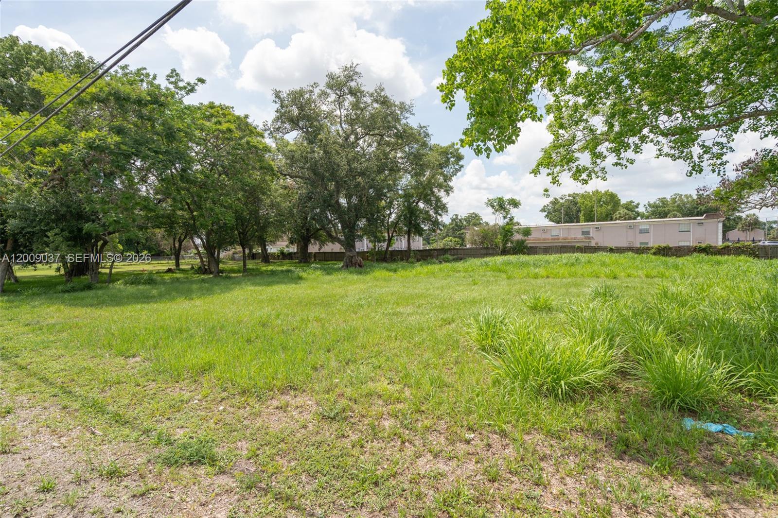 LAKE BARTON PARK - Land